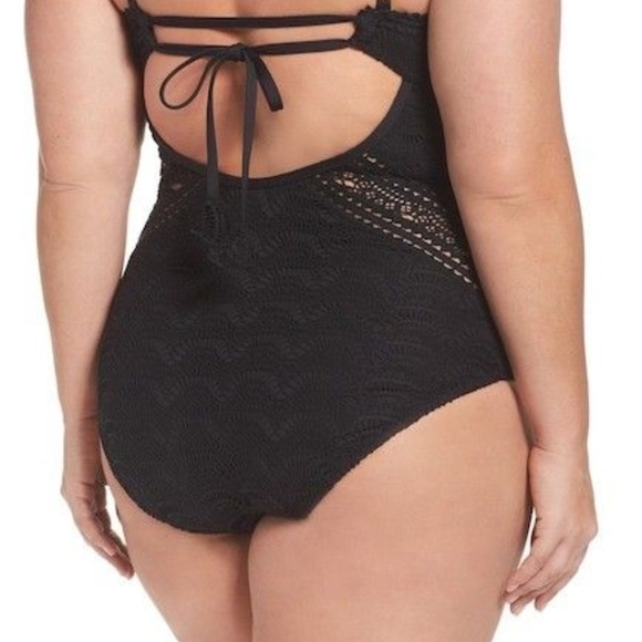 ** BECCA Becca Etc.Crocheted 1-Piece Swimsuit NWT - Picture 4 of 5